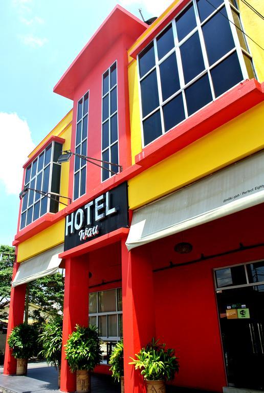 Wau Hotel & Cafe Jerantut Exterior photo